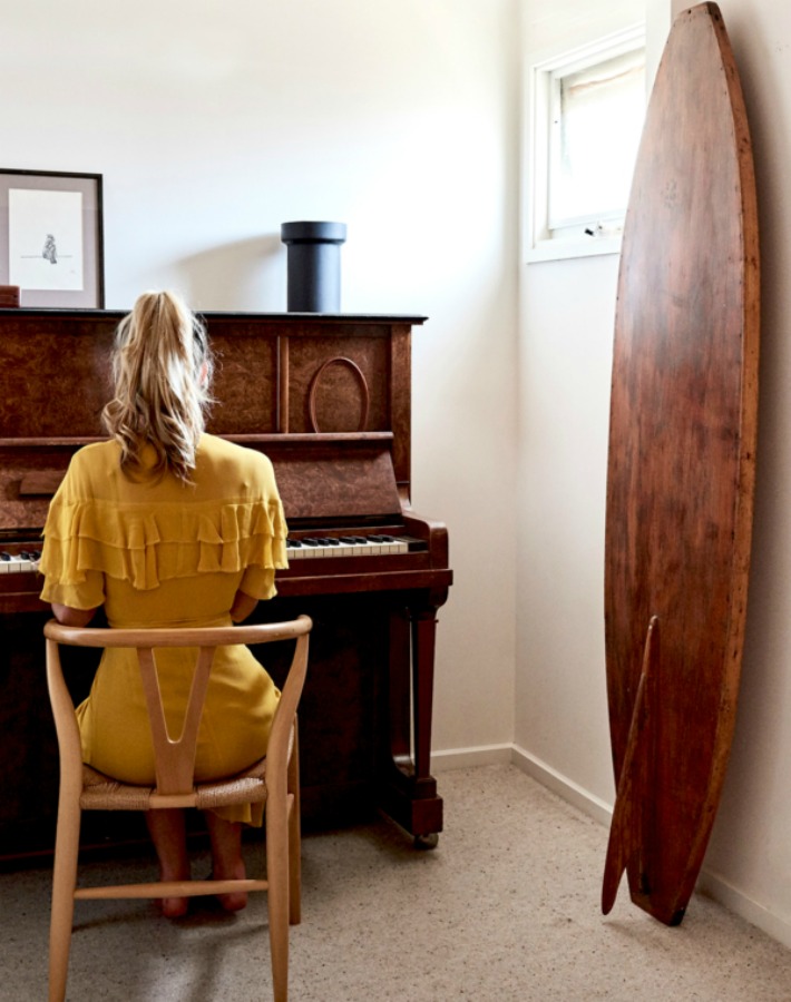 Una casa en Australia con paneles de cedro