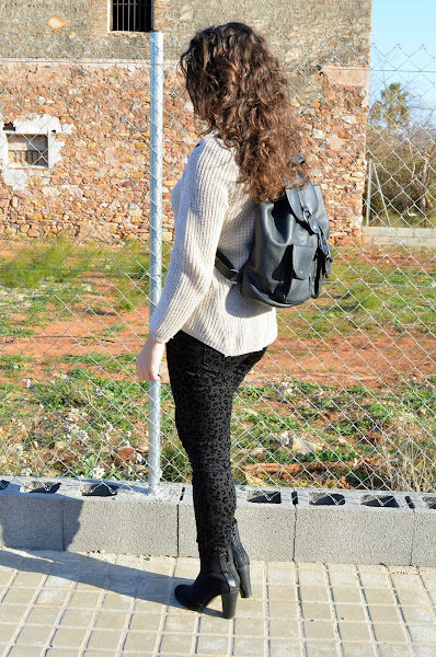 estampado animal, print, blogger, castellón, mi vestido azul, lourdes, fashion blog, negro, casual 