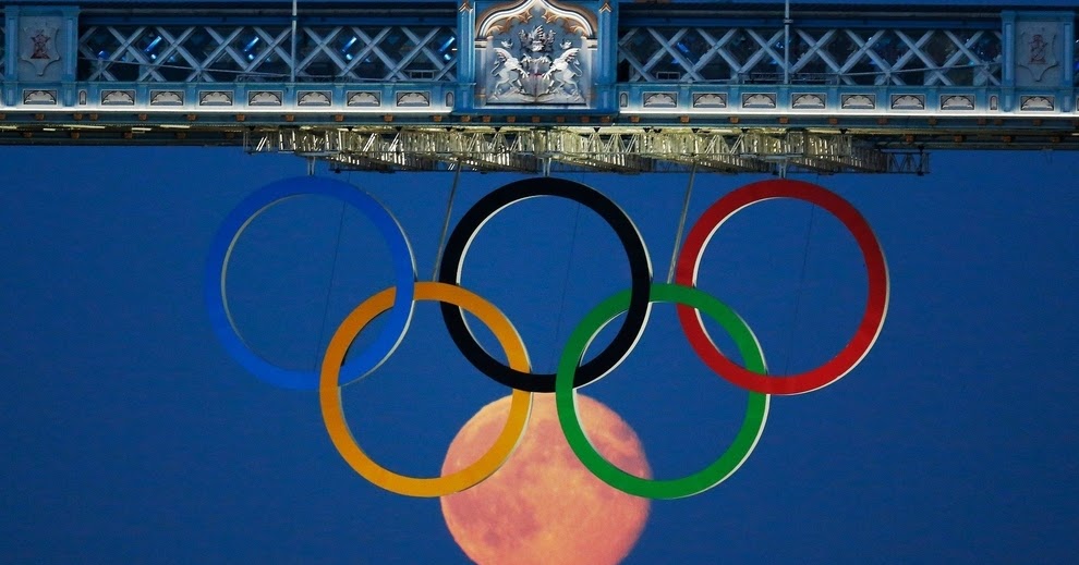 WALL PAPER: fondo de pantalla wallpaper anillos olimpicos acoplados a luna