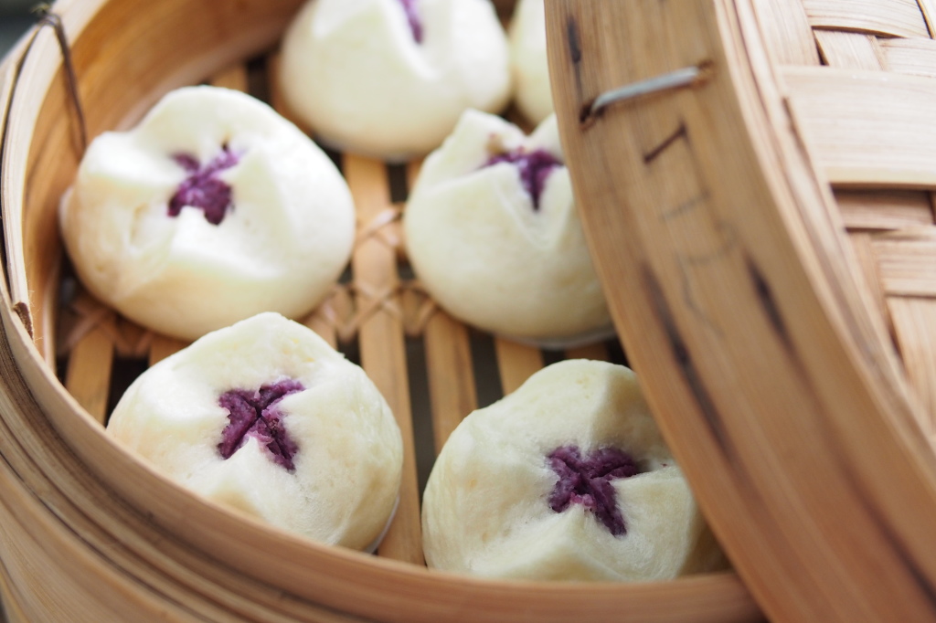 STEAMED BUNS WITH JAPANESE SWEET POTATO FILLING BAKE WITH PAWS