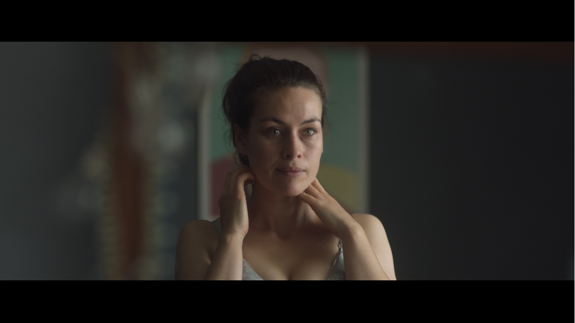 мейнстрим фильм 2020. Mainstream исполнитель. Mainstream 2020 фильм. игра джеральда фильм carla gugino. фильм 2018 mainstream.