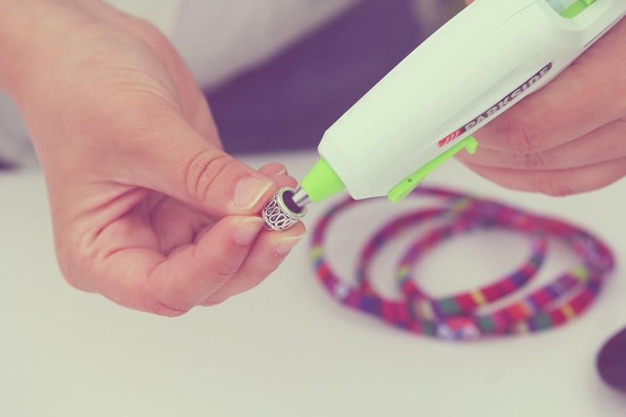 Tutorial cordón étnico para gafas pegar con silicona