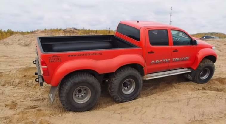 Toyota hilux 6x6