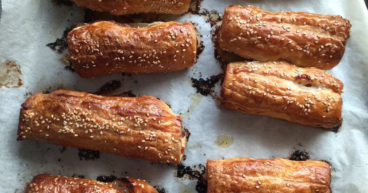 GourmetGirlfriend Beef & Plum Sauce Sausage rolls