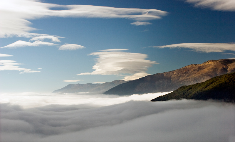 Resultado de imagen para Nubes y la Neblina