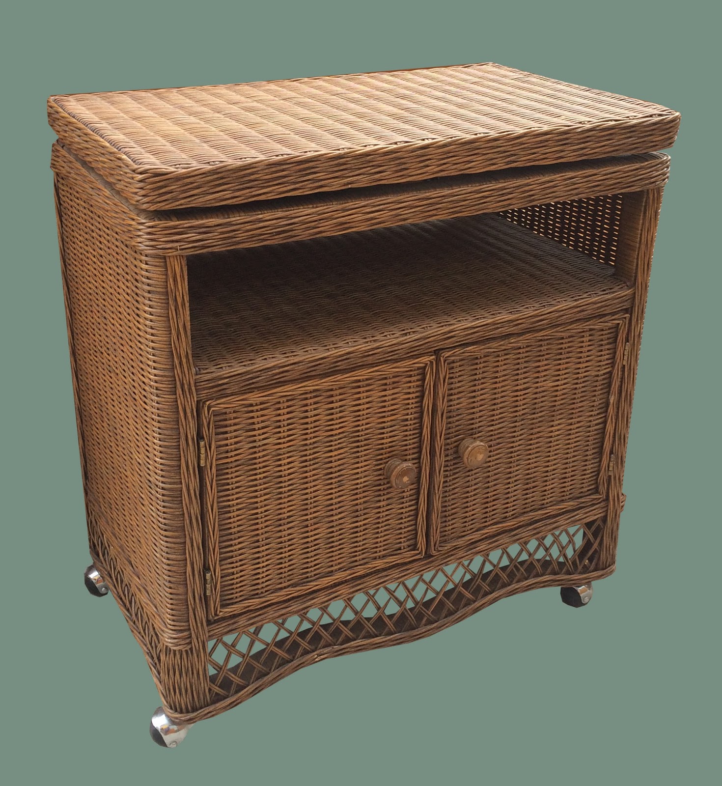 Uhuru Furniture & Collectibles Wicker Rolling TV Stand 75 SOLD