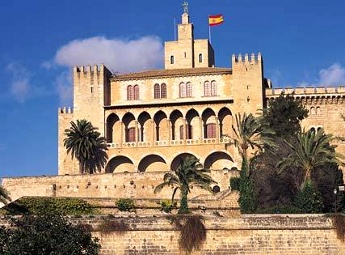 Vista exterior del Palacio de la Almudaina - Mallorca