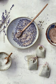 DIY: Lavender "Tub Tea"