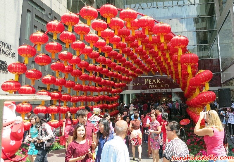 CNY 2015, Peak of Prosperity, Pavilion Kuala Lumpur, Golden Goat, Canopy of Prosperity, Grand Floral Garden, Biggest Goat Replica, Malaysian Book of Records, LED Peonies, Spanish Steps, Grand Lou Sang