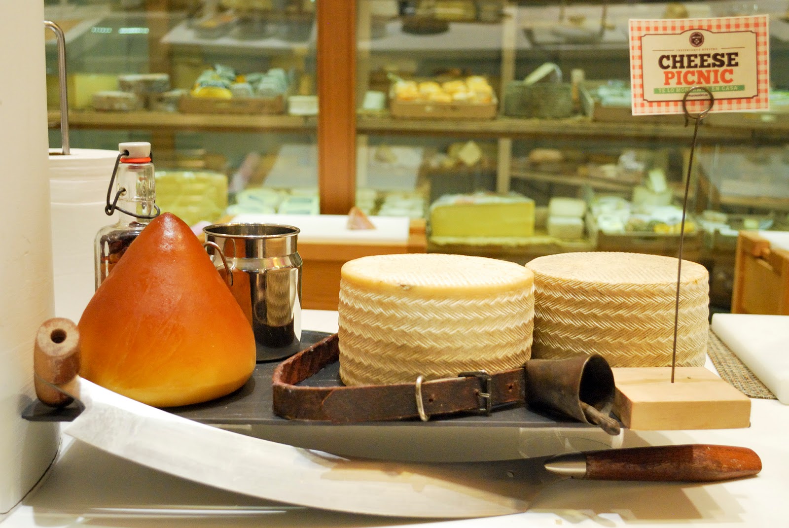 poncelet cheese bar madrid restaurante raclette fondue platter
