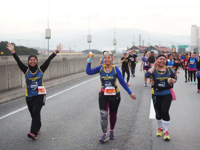 RUNNING WITH PASSION 5 Useful Tips to Improve Hydration During Your