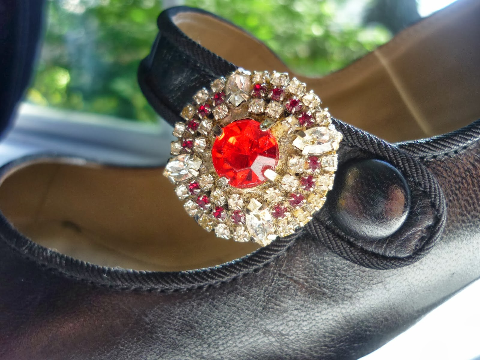 The Handy Dandy Helper DIY Vintage Shoe Clips