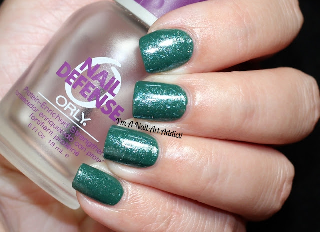 Essence Nail Colour 3 // Stop For an Ice Cream over A Walk in the Park
