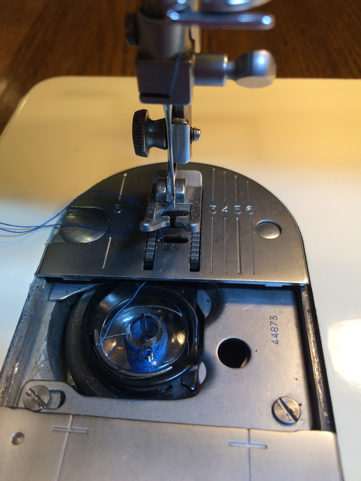 Sewing Machines and Sew Forth Singer Genie 353