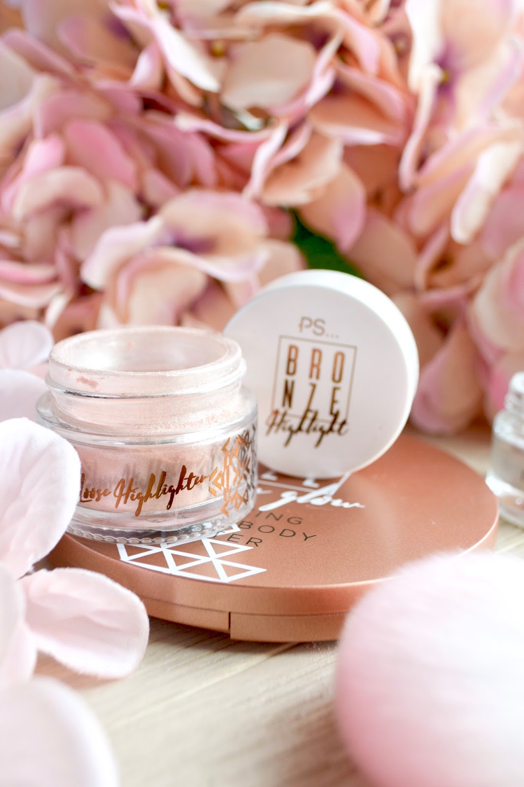 Primark Bronze Range Cream Eyeshadow, Highlighter & More Miss