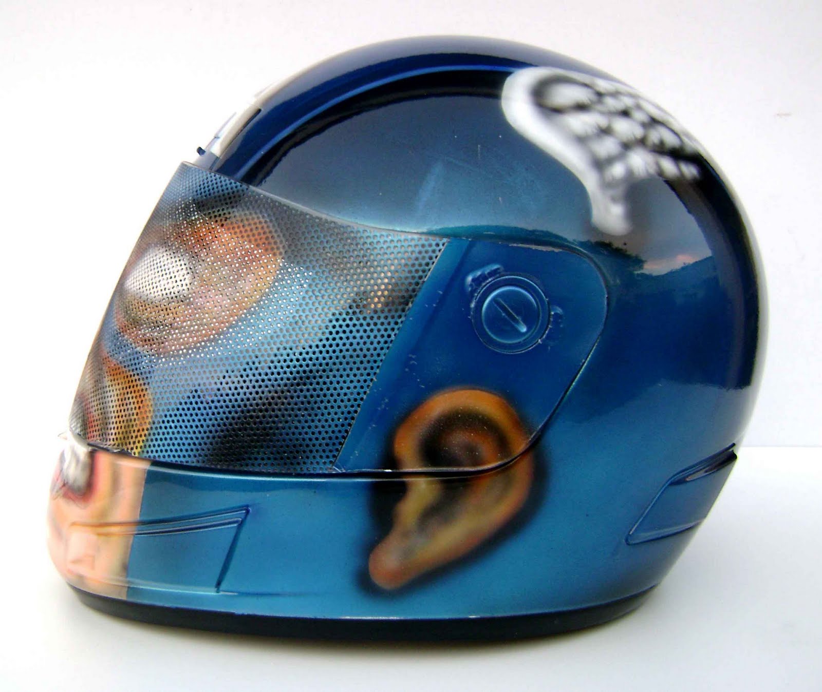 Angeluz Creations: Custom Motorcycle Helmet "Captain America"