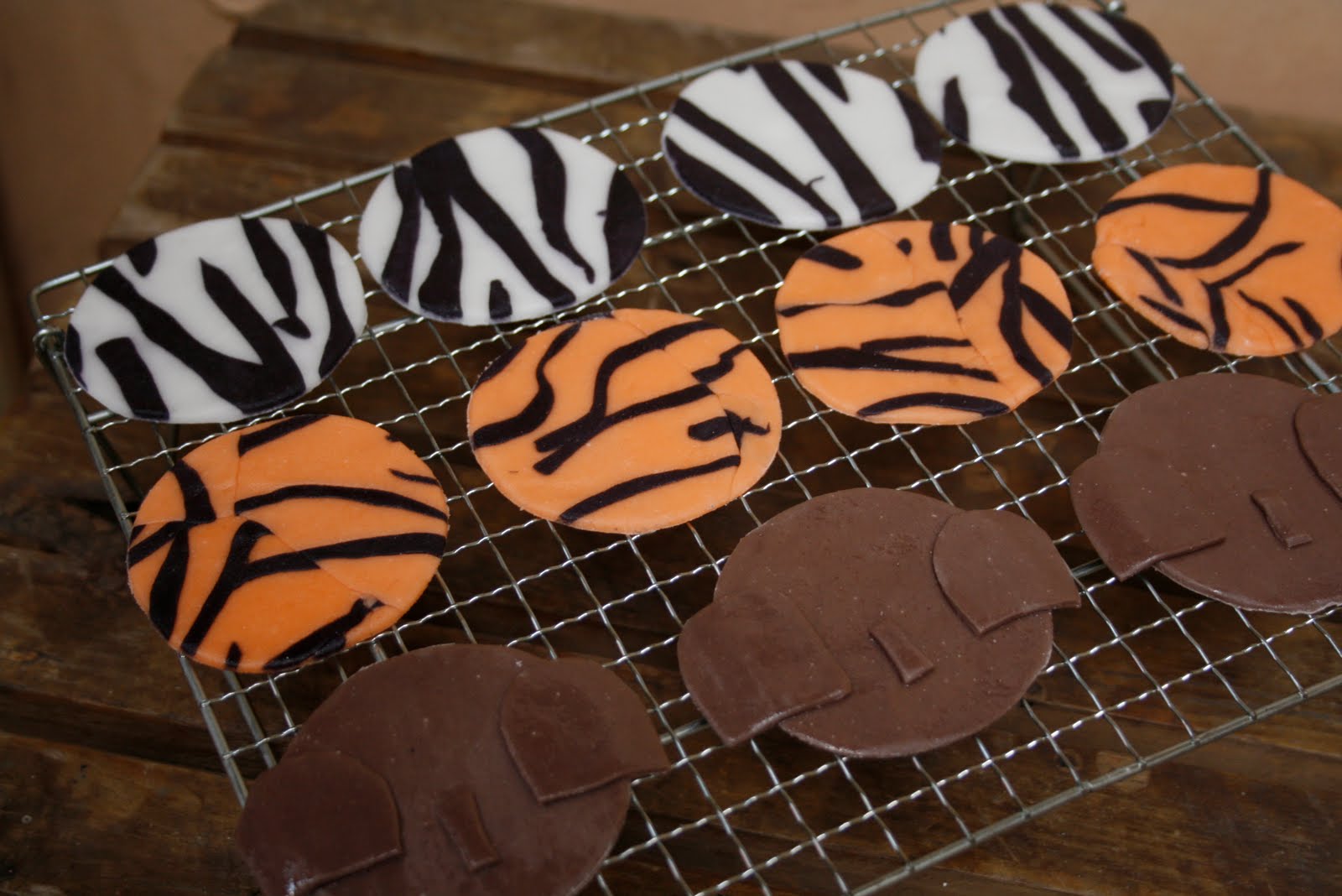 Pastry Philosophy Wildlife Cupcakes