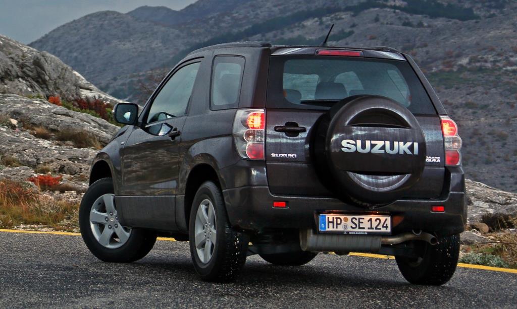 Suzuki grand vitara 3d. Сузуки гранд витара трехдверная. Suzuki grand vitara трехдверная. Suzuki grand vitara 3 двери. Suzuki grand vitara 1.