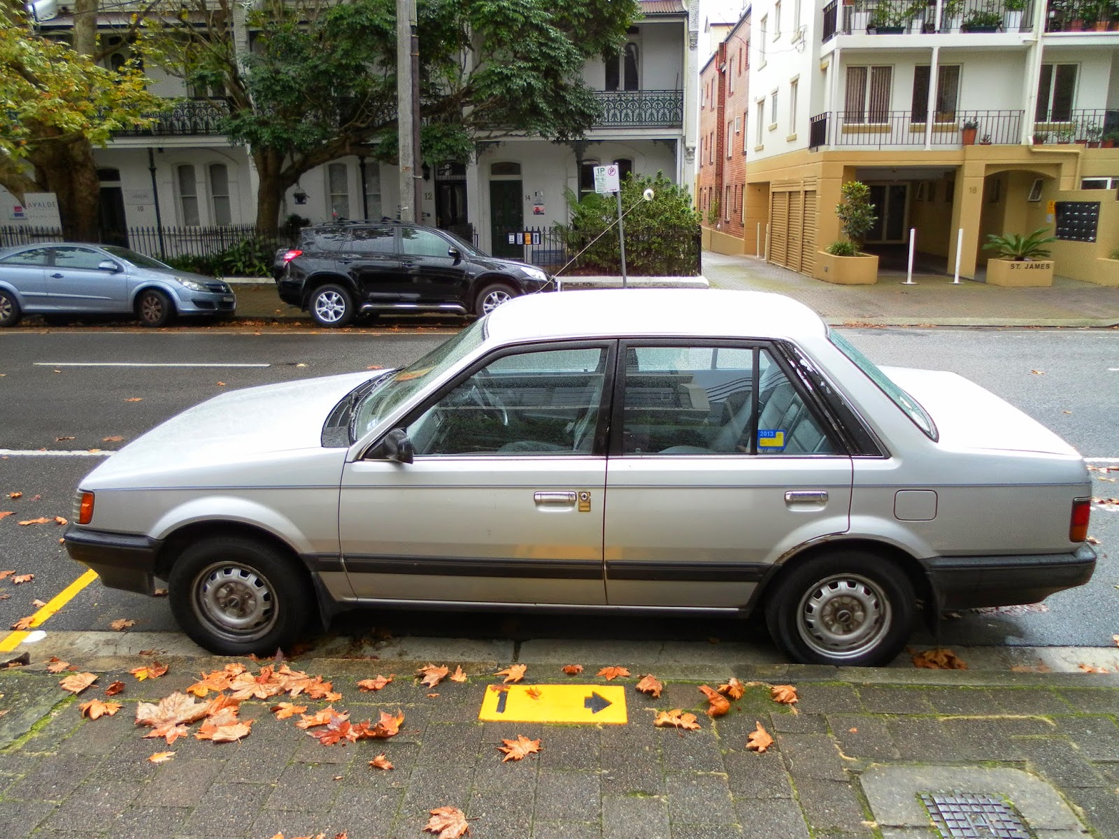 Mazda 323 1985