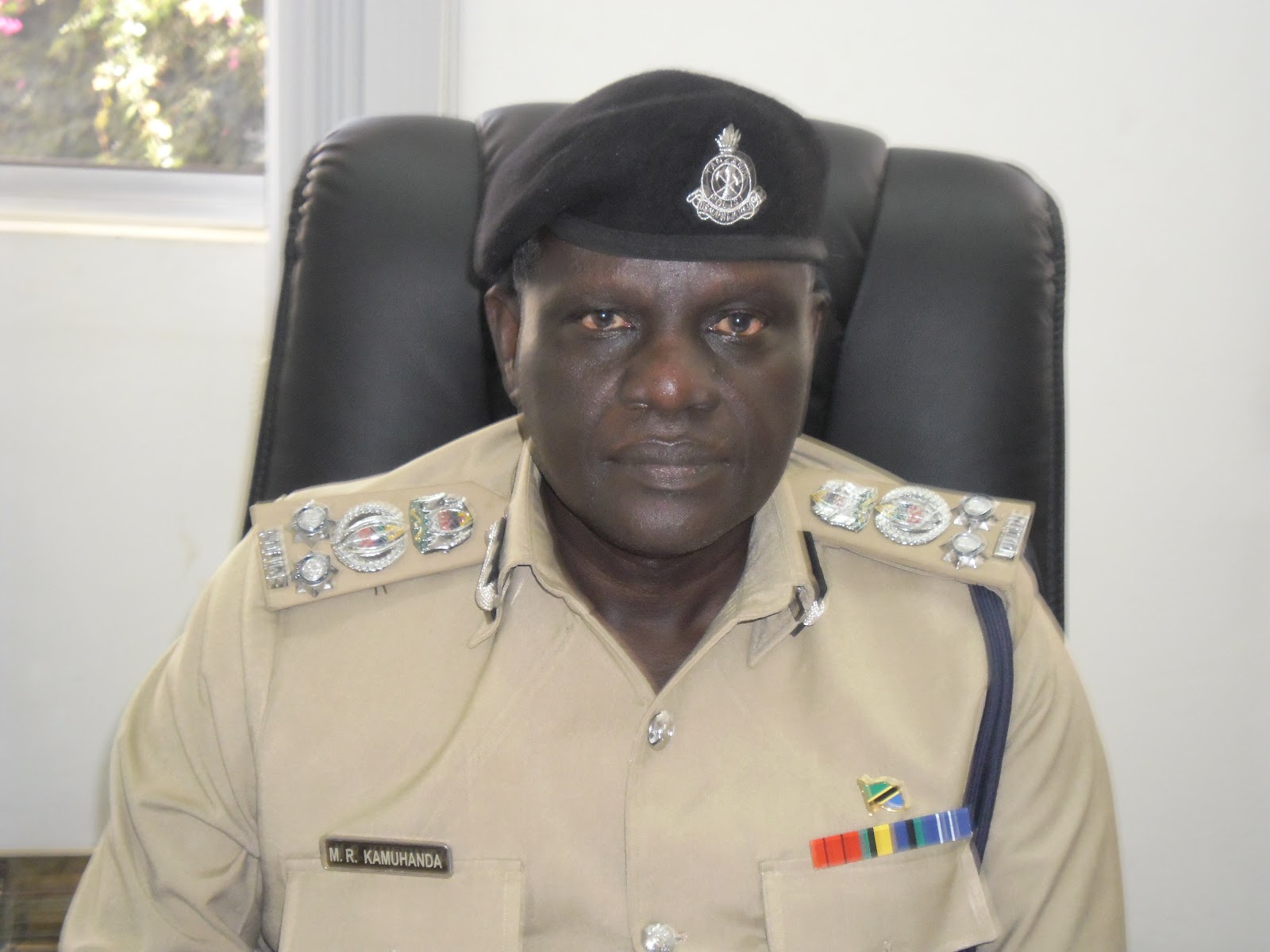 MWAMBIJE THE GREAT: MKAZI WA MBINGA RUVUMA AUAWA IRINGA KWA UJAMBAZI