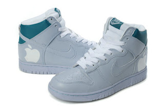 High Tops Nike SB Dunk : Nike Dunk Apple Logo SB Dunks High Tops For Men