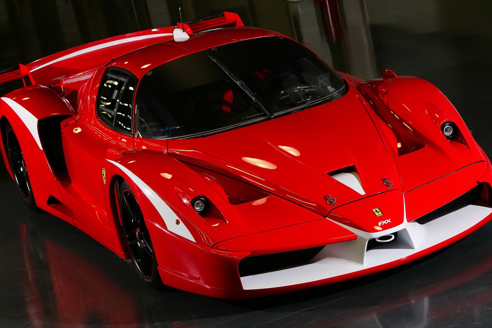 [Ferrari-FXX-10%255B5%255D.jpg]