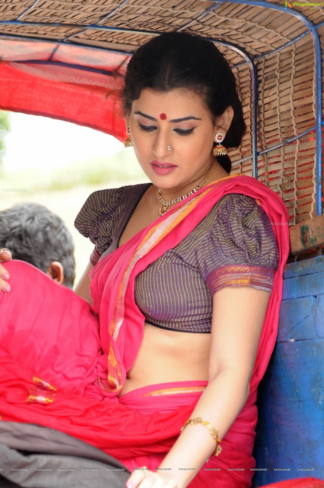 Archana Veda Sastry-Cute-Saree-Pics 5  Telugu Actress -9861