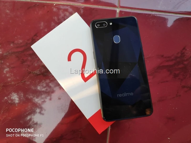 Unboxing & Hands On Realme 2
