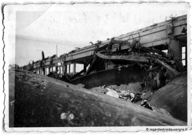 Aulnat, Puy-de-Dôme, bombardements avril 1944, photo noir et blanc. Aulnat, Puy-de-Dôme, bombardements avril 1944, photo noir et blanc.