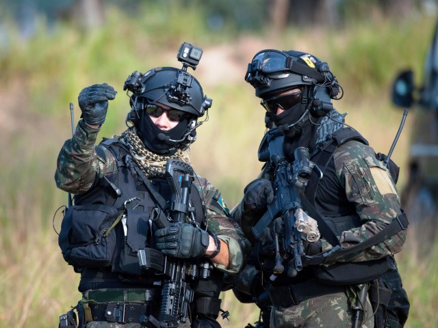 Comando de Operações Especiais do Exército Brasileiro recebe Forças  Especiais do Exército Americano no Brasil - Revista Sociedade Militar