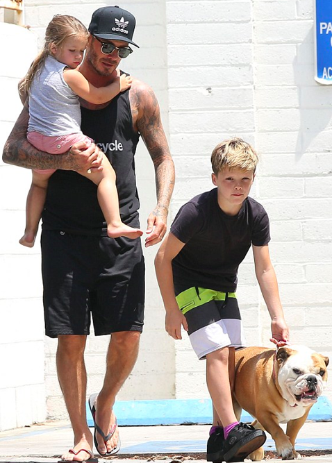 Harper Beckham Fashion Blog: August 2014: Harper out in LA