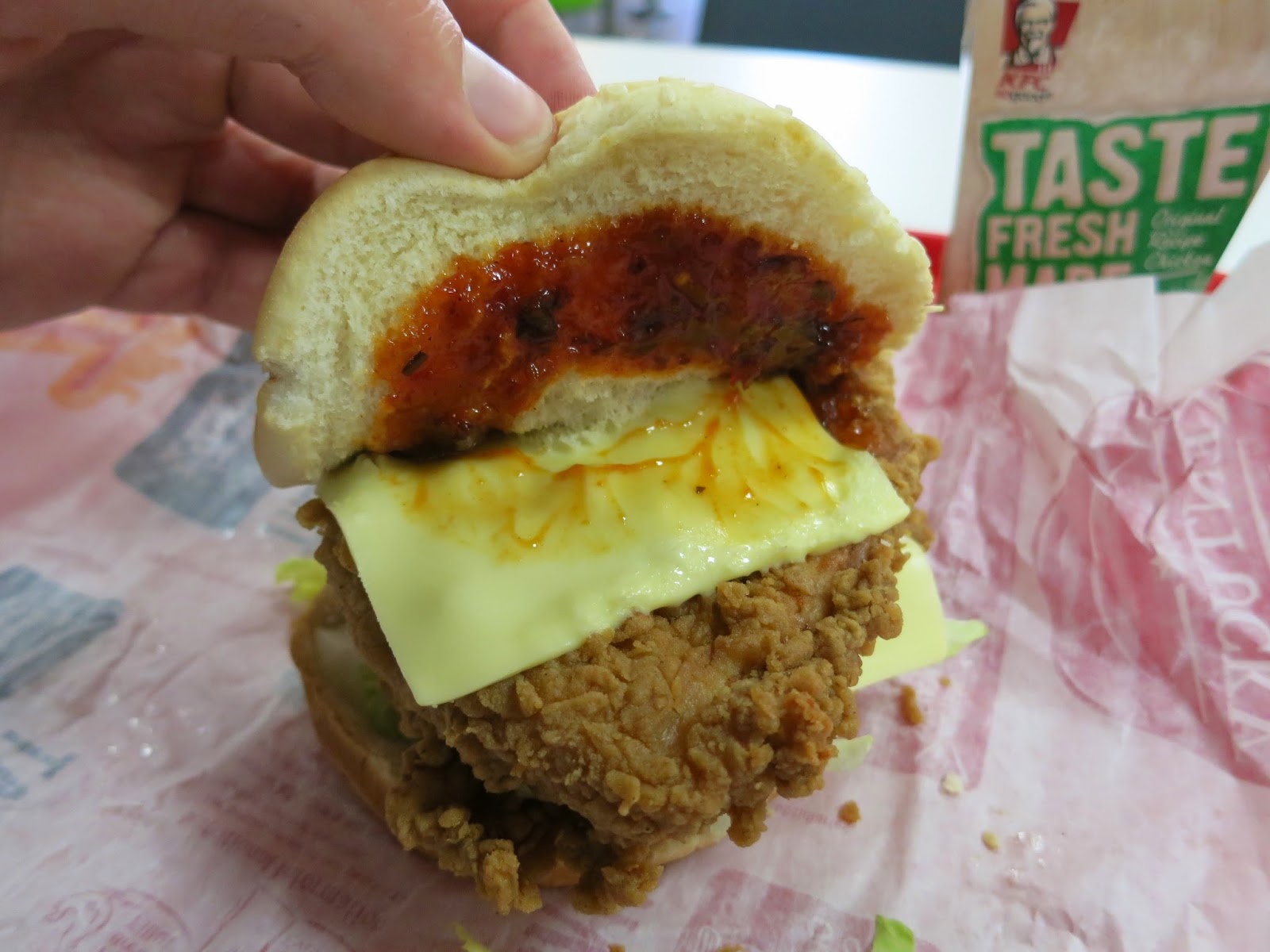 Kentucky Fried Bloggin' KFB in Australia Zinger Stacker review