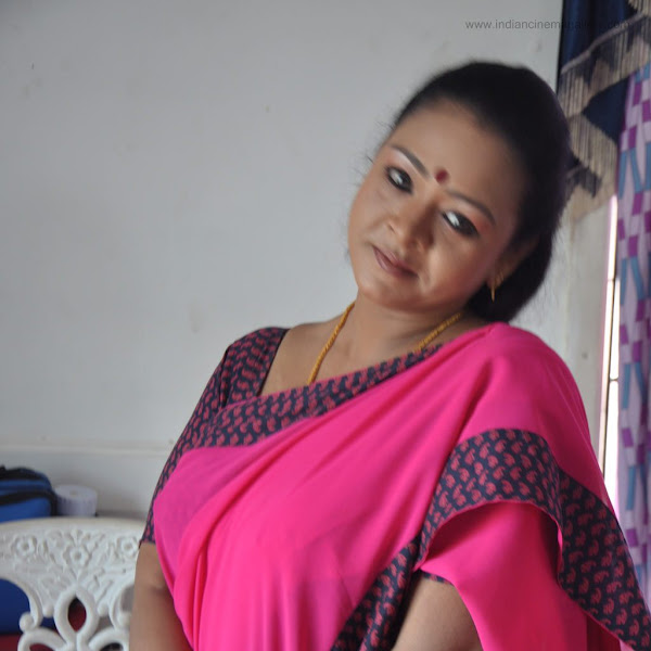 Mallu aunty shakeela hot in saree and churidar from tamil movie