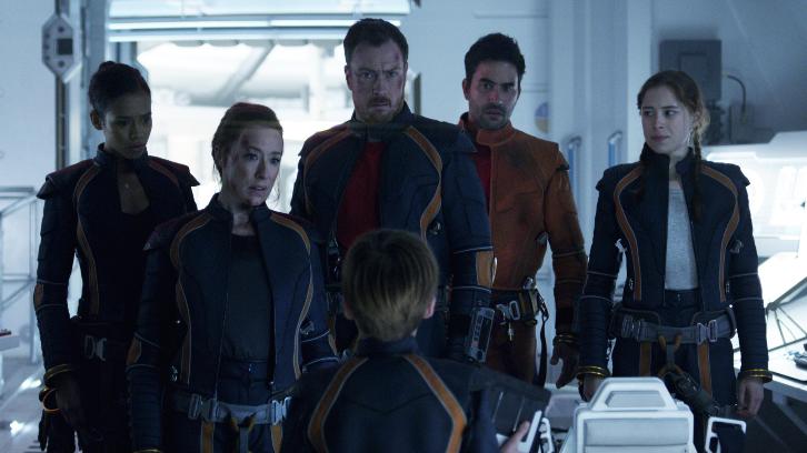 Lost in Space - Promos, Promotional Photos, Opening Titles, Featurettes, Episode Synopsis + Key Art