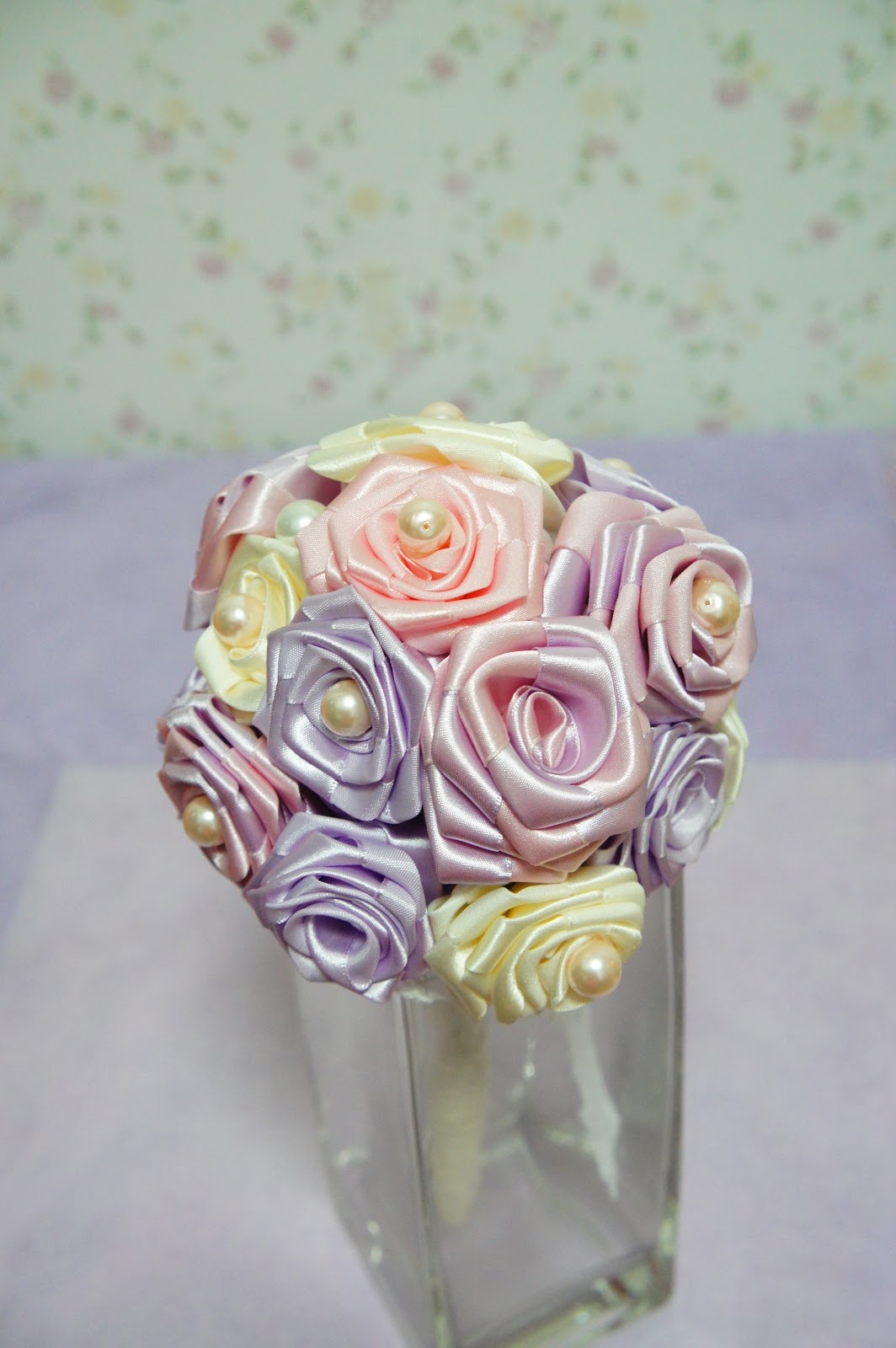 Hanabee Flowers Bouquet of ribbon roses