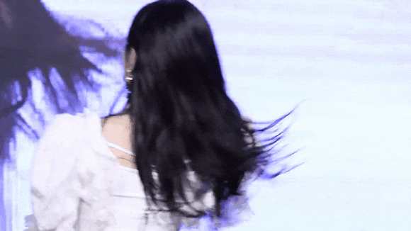 귀염뽀짝하는 우주소녀.jpgif | 인스티즈