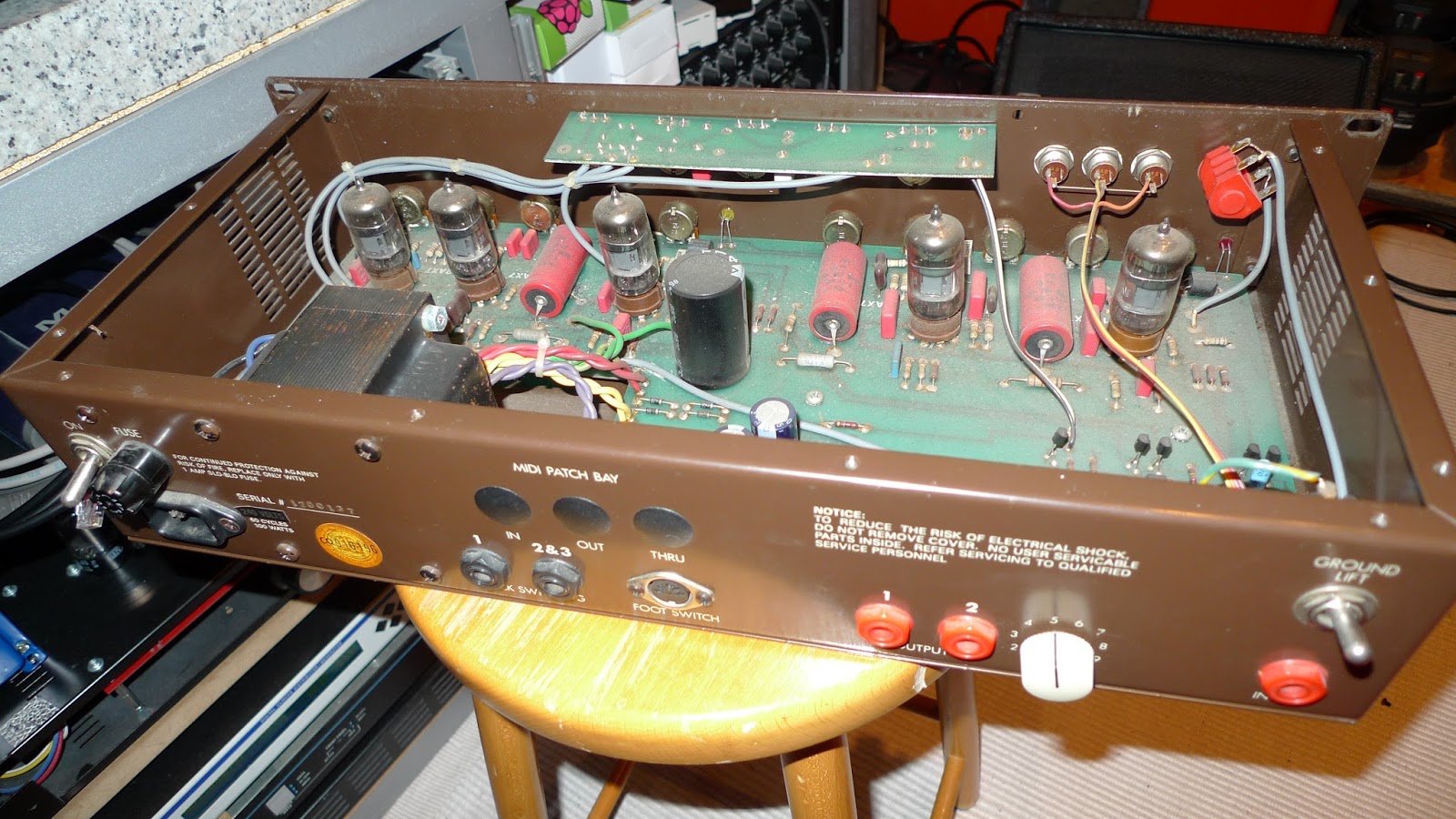 SR System Audio GROOVE TUBE TRIO PREAMP Le spécialiste du tube