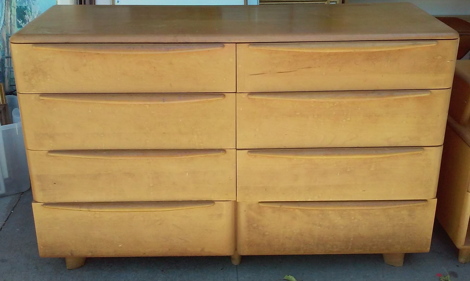 UHURU FURNITURE & COLLECTIBLES SOLD Heywood Wakefield Champagne 8Drawer Dresser 240