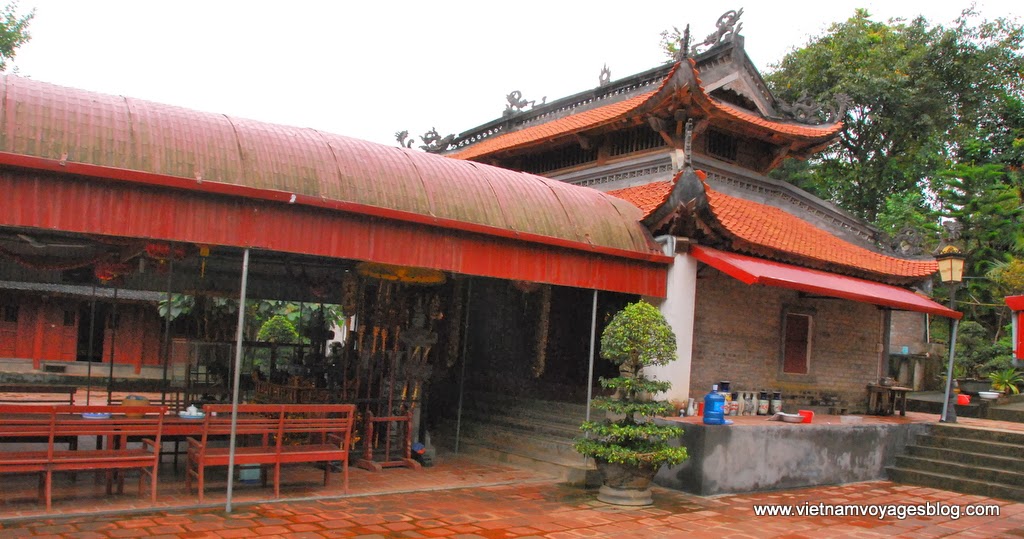 Thăm đền Bắc Hà ở thị trấn Bắc Hà, Lào Cai