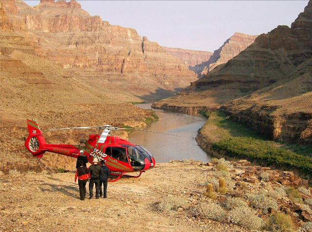 Resultado de imagem para grand canyon las vegas helicopter