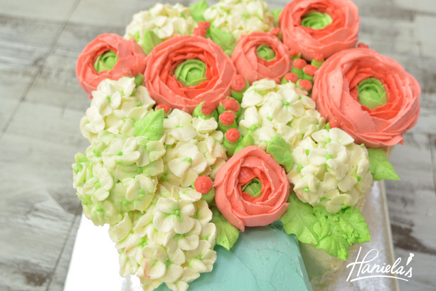 Haniela's Buttercream Hydrangea and Ranunculus Mason Jar Cake