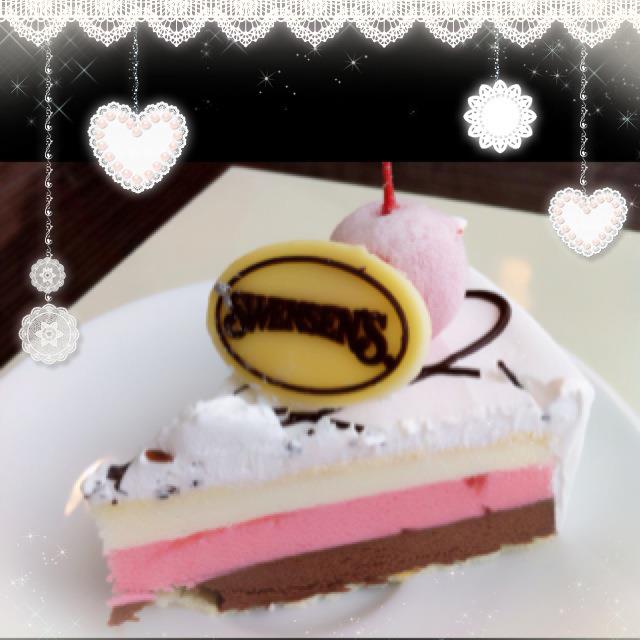 Food Is My Life Swensen Icecream Cake (3 layered of different flavours)