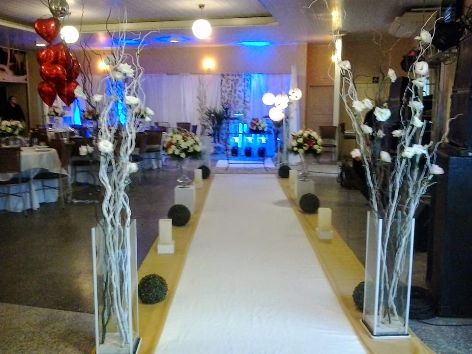 Decoração para casamento,decoração em Joinville,decoração,decorações,fotos de decoração,decoração para bodas de casamento,decoração para eventos,decoração para festas,decorações,decoração de mesas e cadeiras,decoração de salão de festas,decoração de igrejas,decorações em Joinville,buquês de noiva,decoração de estúdio,decoração de arranjos de mesa e igreja,maiores informações no fone: 47-30234087 47-30264086 47-99968405...whats