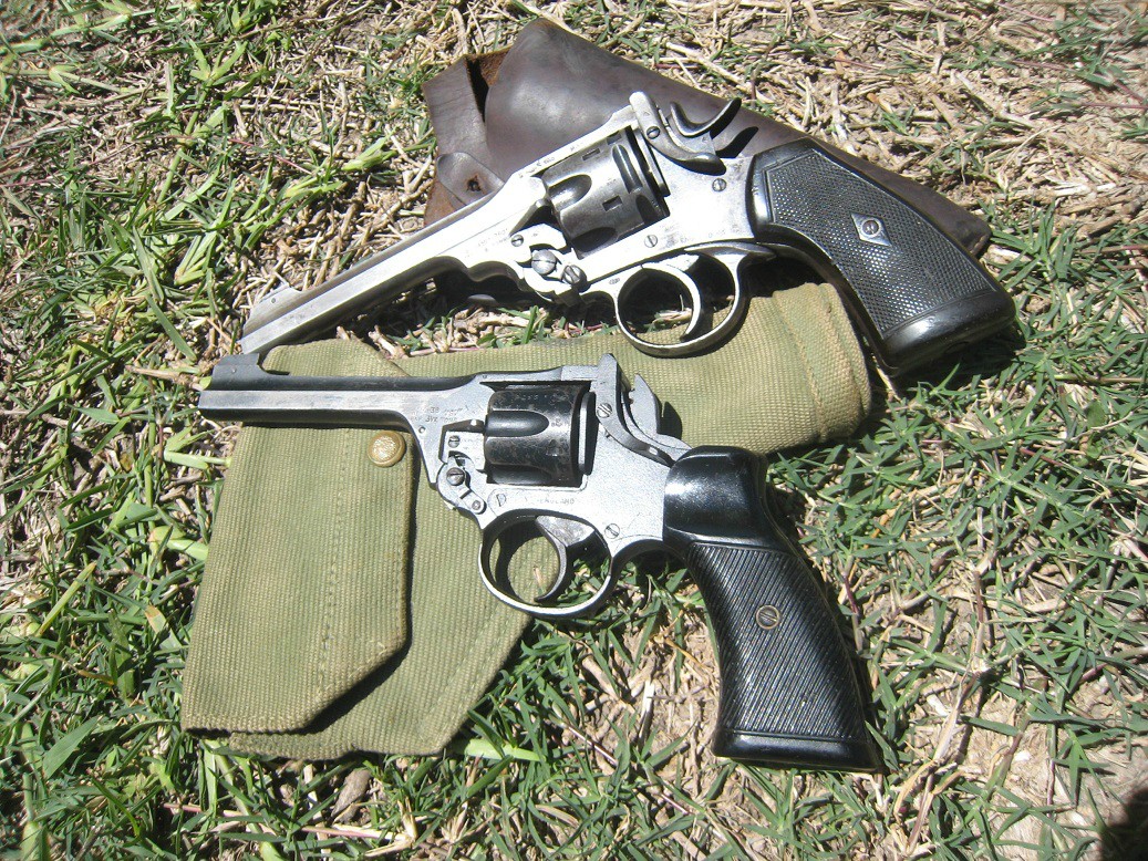 Joe's Guns British ley and Enfield Revolver