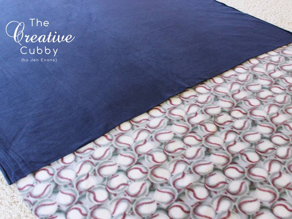The Creative Cubby NoSew Fleece Blanket Tutorial