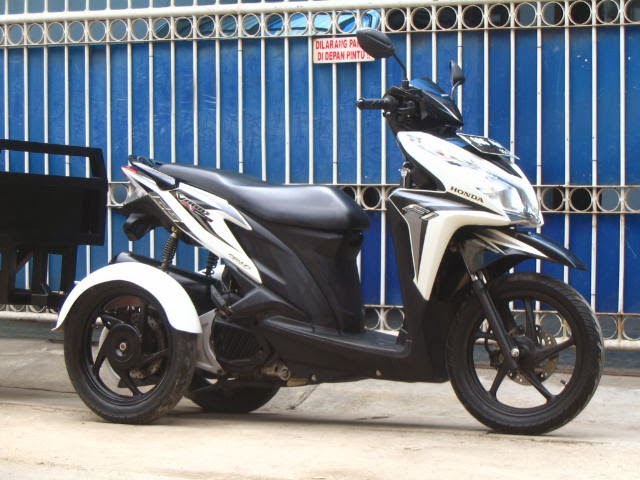 Oracle Modification Concept: Honda Vario 125 Modifikasi Roda Tiga