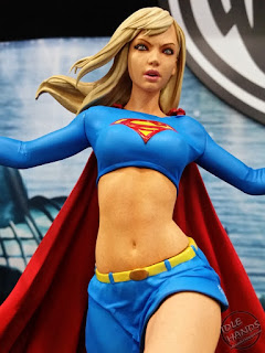 Diamond Select DC Comics Gallery PVC Statues Supergirl