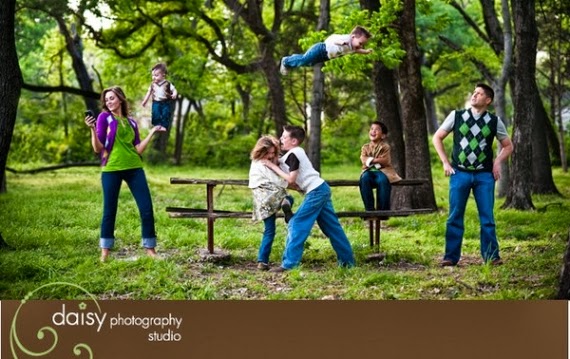 15 Unique Family Photo Ideas 15 Unique Family Photo Ideas
