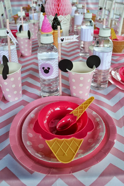 ice cream plate and spoon