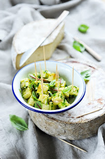 http://doriannn.blogspot.fr/2017/03/mon-apero-tomme-de-savoie-au-pesto.html